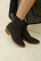 Nomad Boots Black